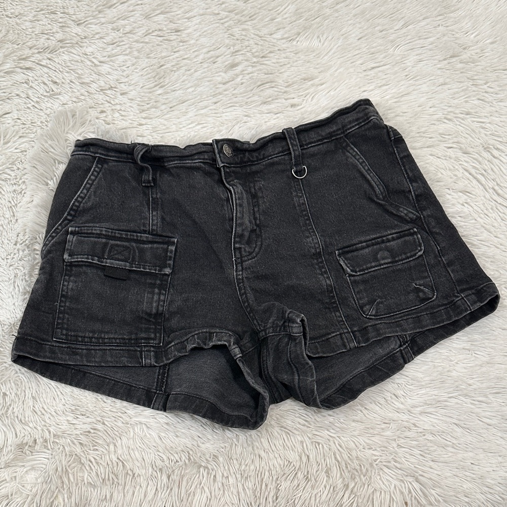 Women’s Black Utility Cargo Denim Shorts
